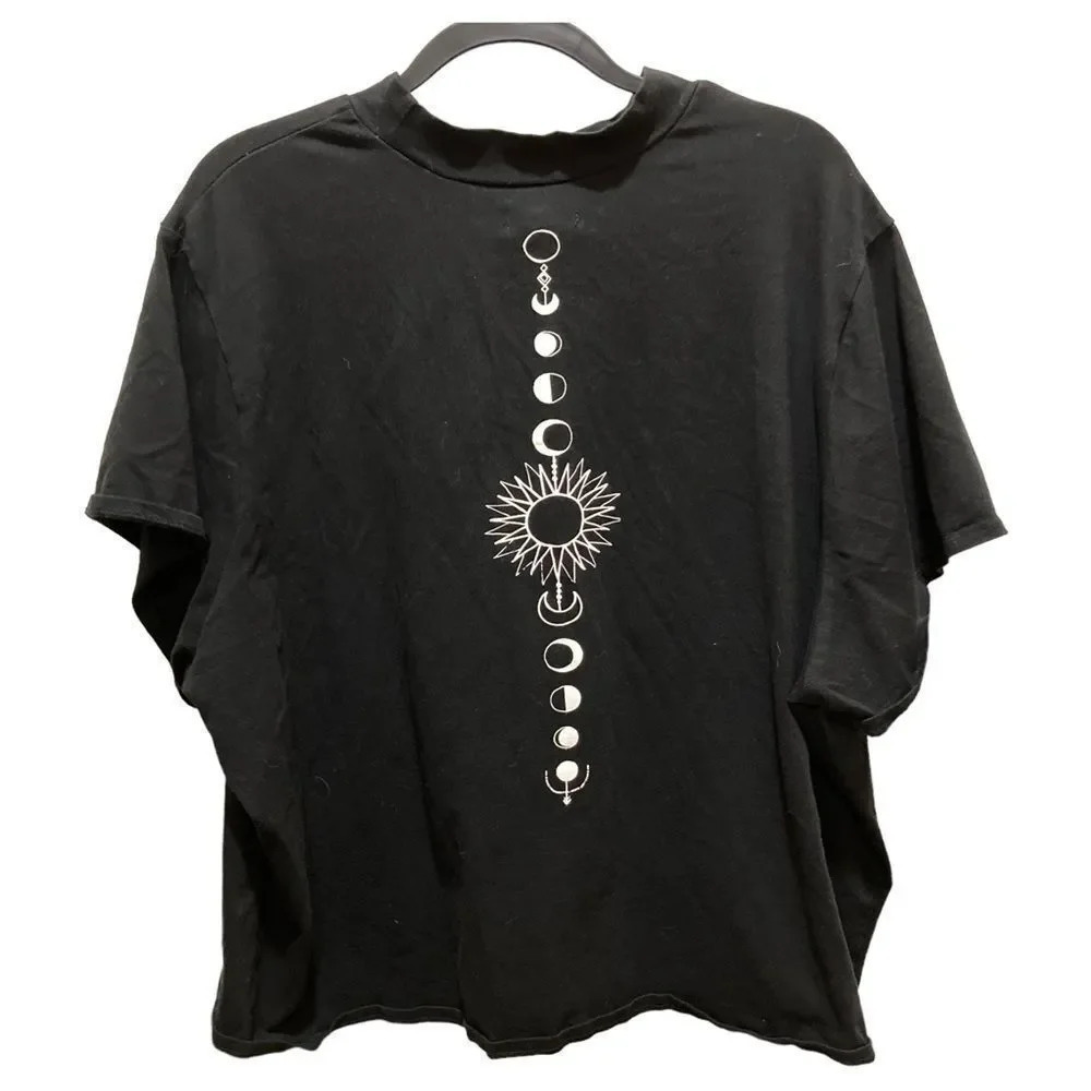 HOT TOPIC Grommet & D-Ring Strap Mock Neck Cutout Girls Crop T-Shirt Size 5X Jr - Picture 4 of 7